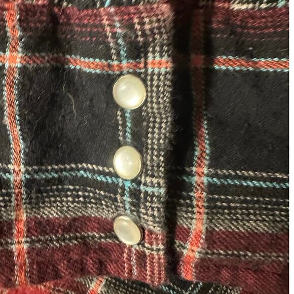 Wrangler Western Wrancher Large Plaid Red Black Shirt - Picture 3 of 6